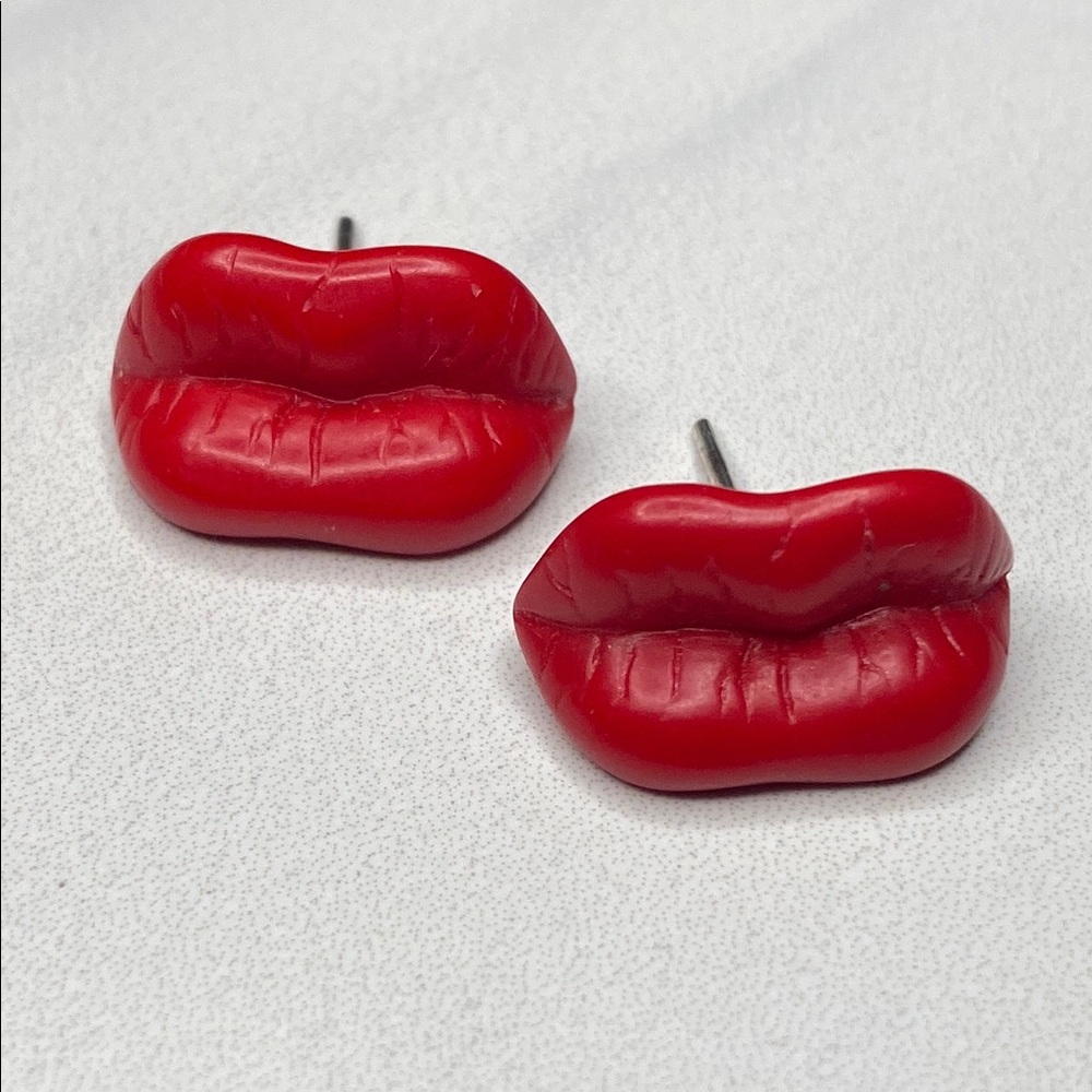 Salvador Dali Red Lip Shaped‎ Earrings